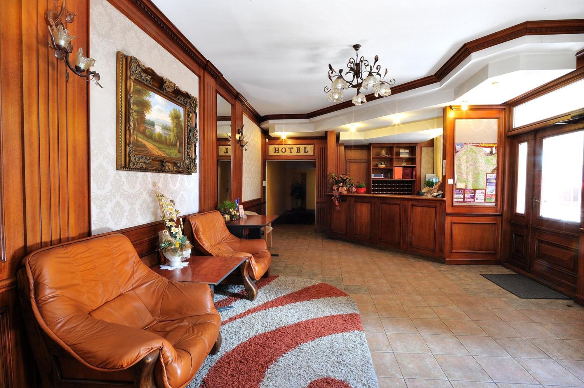 Hotel Restauracja Twist Krosno Extérieur photo